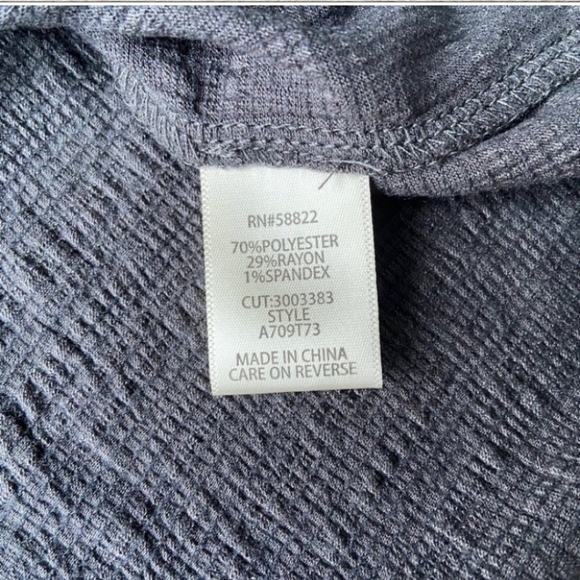 Max Studio Size M top.  Like new. - Picture 6 of 8